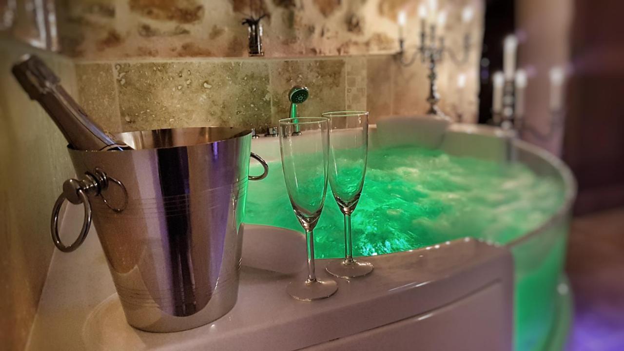 Le Domaine Saint Martin Bed and Breakfast Flassans-sur-Issole Eksteriør billede