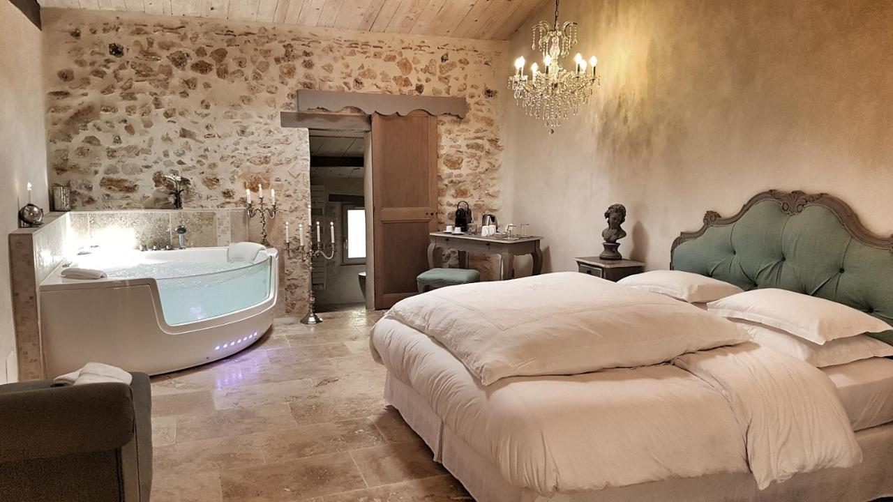Le Domaine Saint Martin Bed and Breakfast Flassans-sur-Issole Eksteriør billede