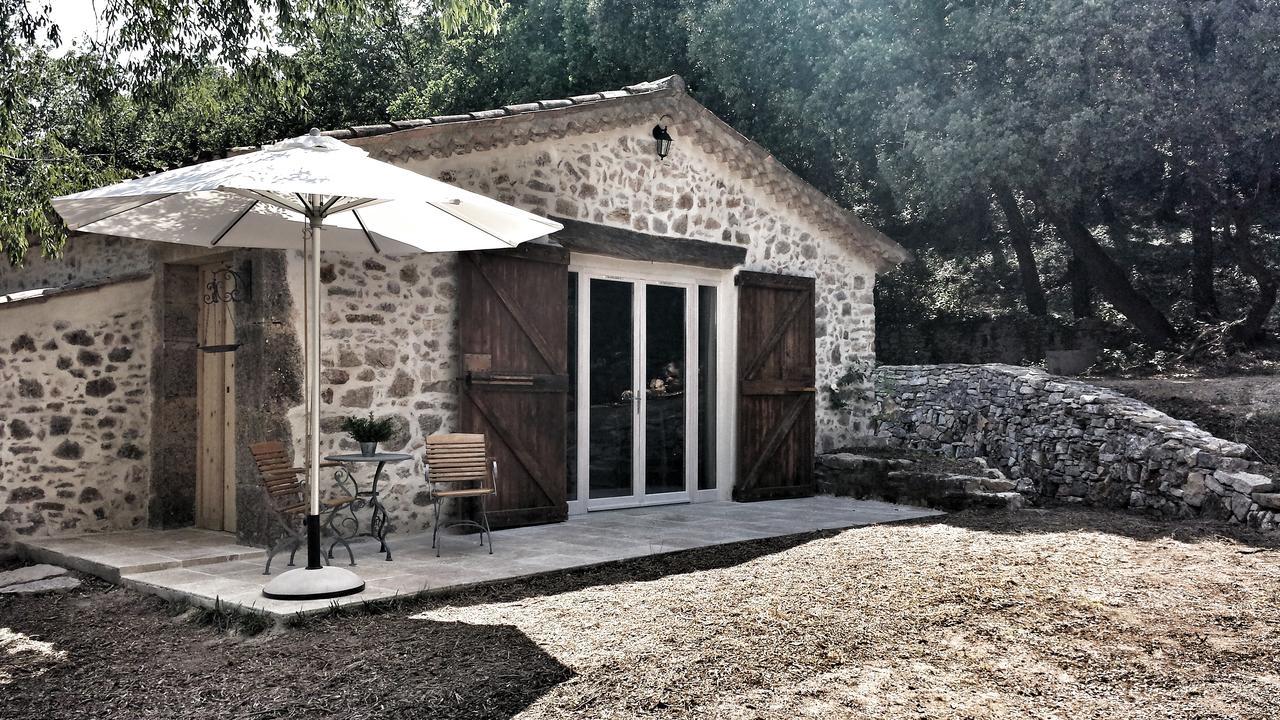 Le Domaine Saint Martin Bed and Breakfast Flassans-sur-Issole Eksteriør billede