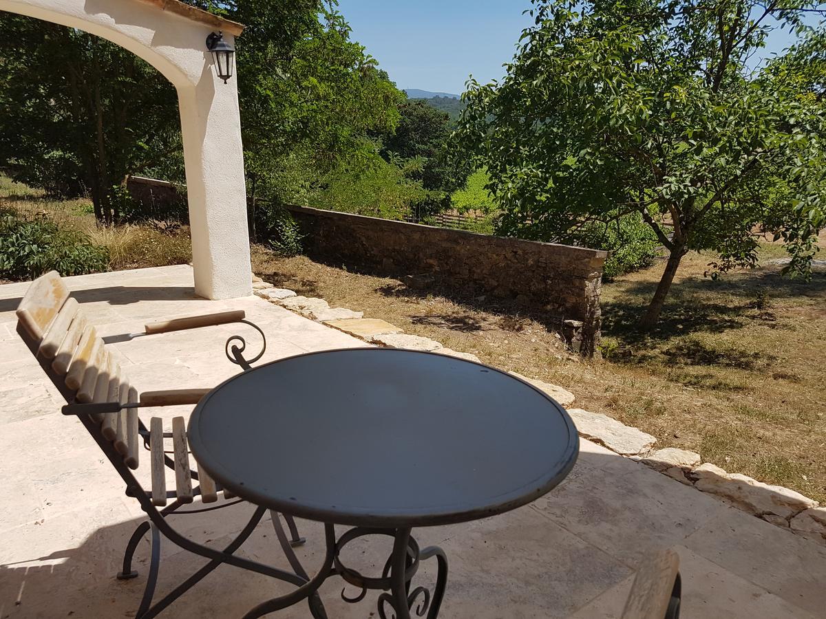Le Domaine Saint Martin Bed and Breakfast Flassans-sur-Issole Eksteriør billede