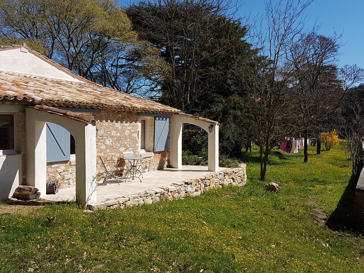 Le Domaine Saint Martin Bed and Breakfast Flassans-sur-Issole Eksteriør billede